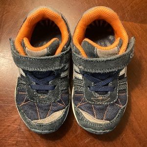 Stride rite toddler shoes